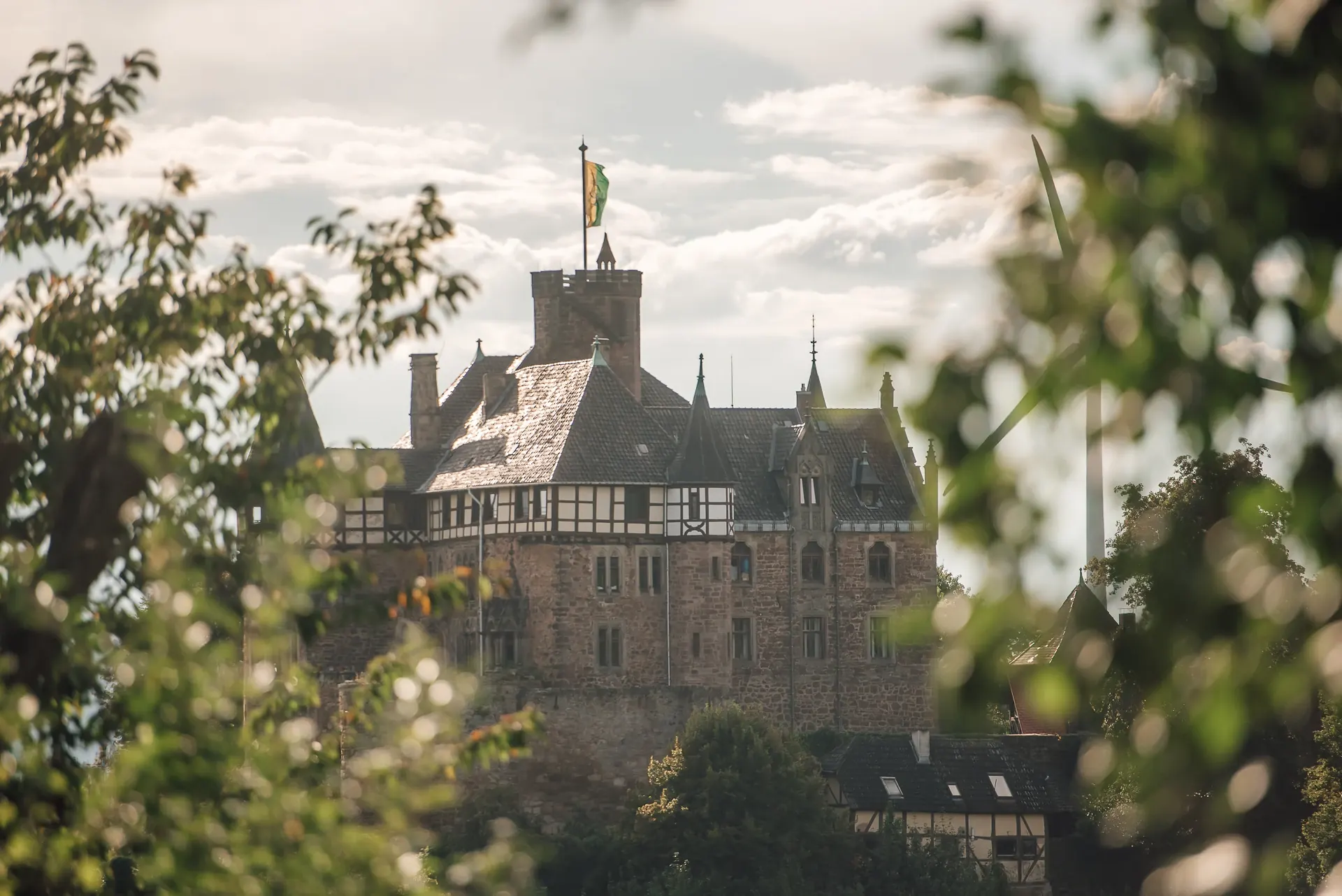 Trauung im Schloss Berlepsch — Einzug des Brautpaares in den historischen Saal