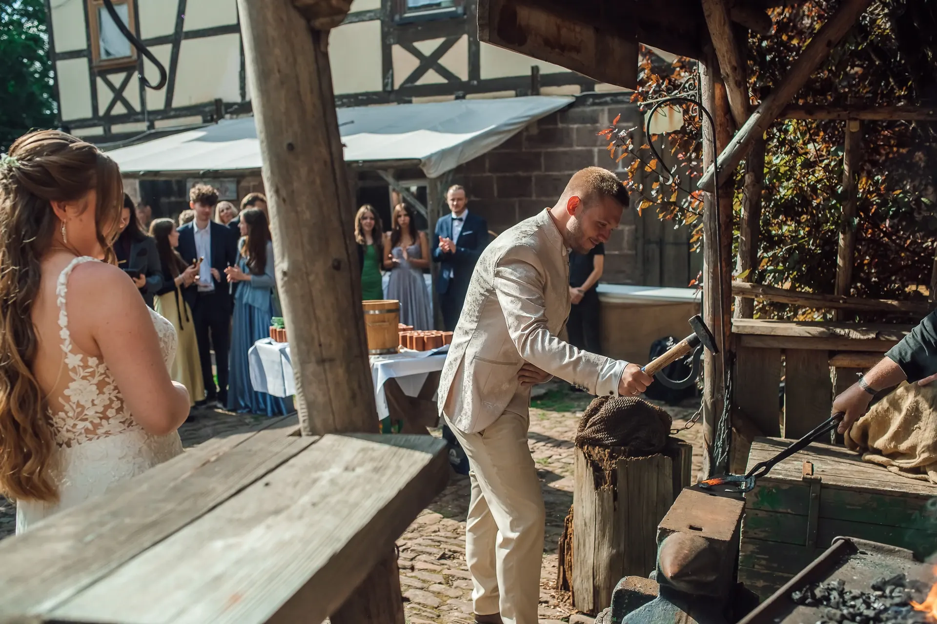 Gäste im Gespräch — Hochzeitsempfang Witzenhausen Nordhessen