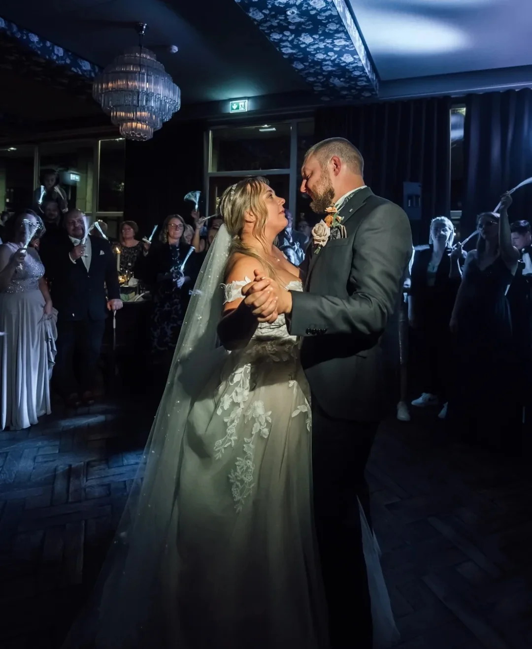 R & A Hochzeit im Renthof Kassel — Erster Tanz